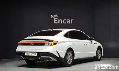 Hyundai Sonata 2024 2.0 Автомат в Москве № 886589, миниатюра 2