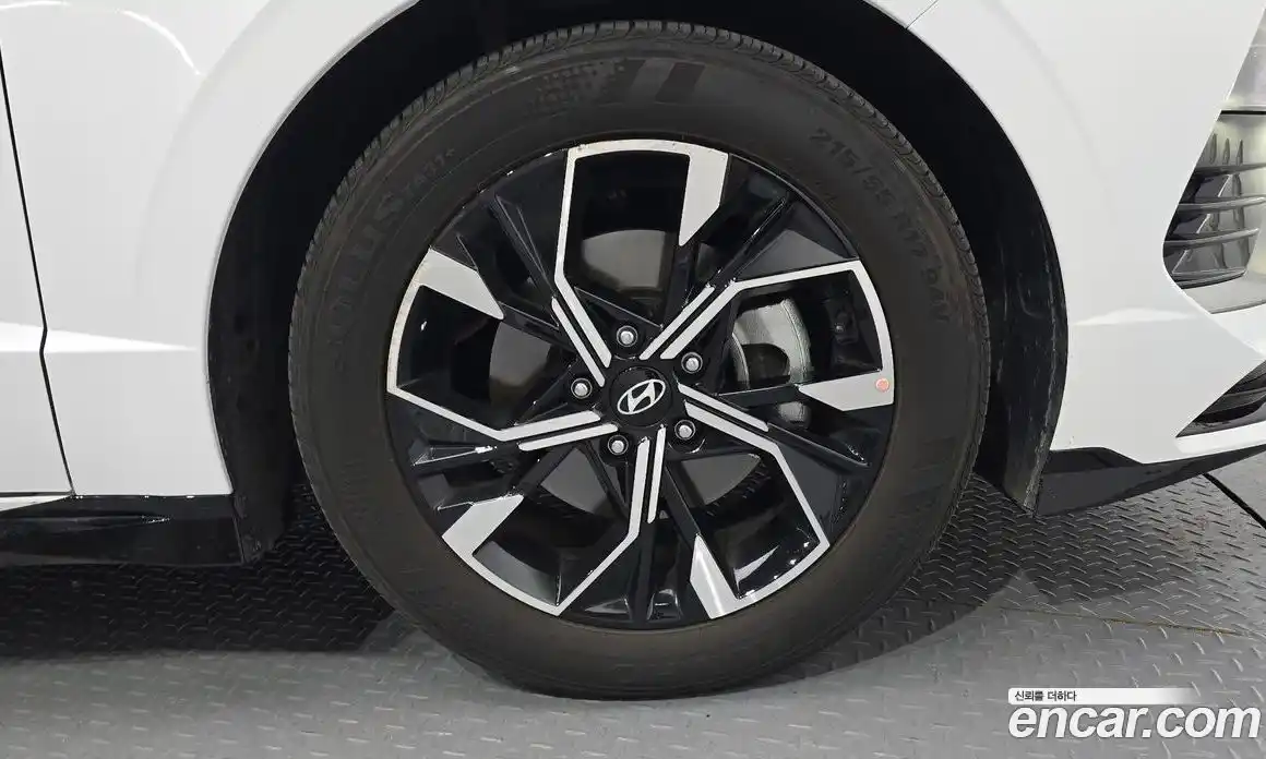 Hyundai Sonata 2024 2.0 Автомат в Москве № 886619, фото 5