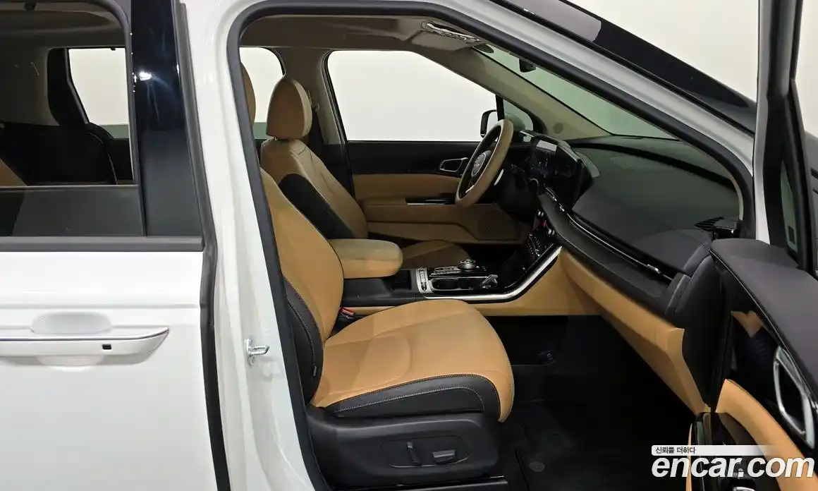 Kia Canival 2023 2.2 Автомат в Москве № 887270, фото 11