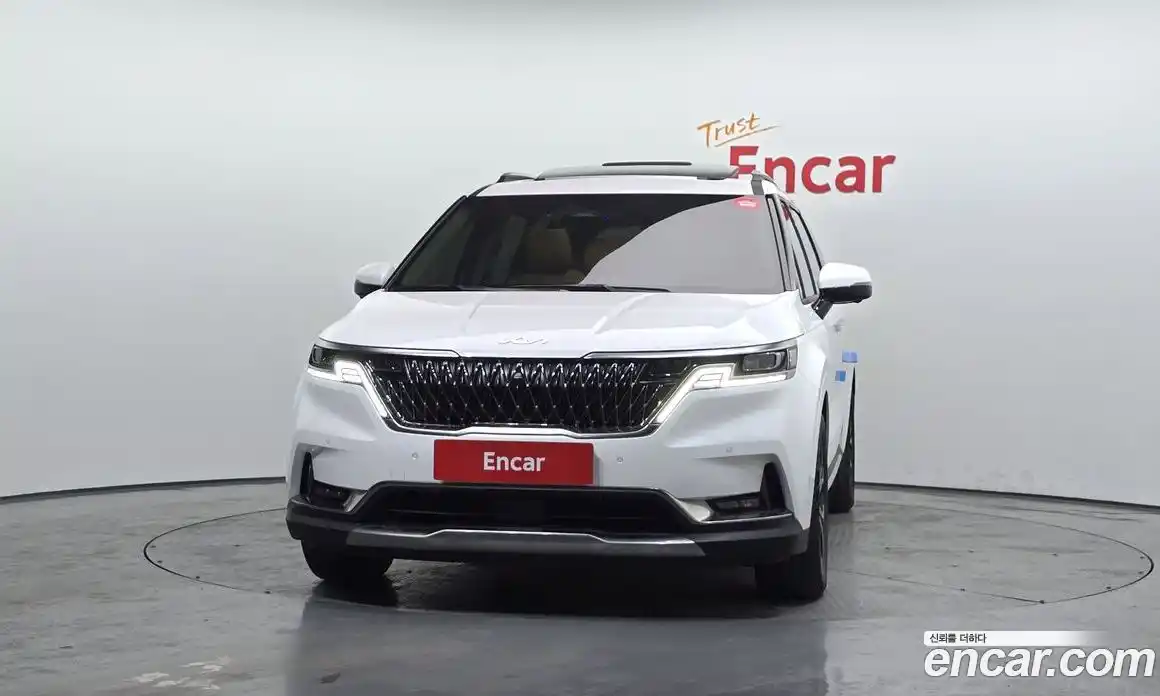 Kia Canival 2023 2.2 Автомат в Москве № 887270, фото 3