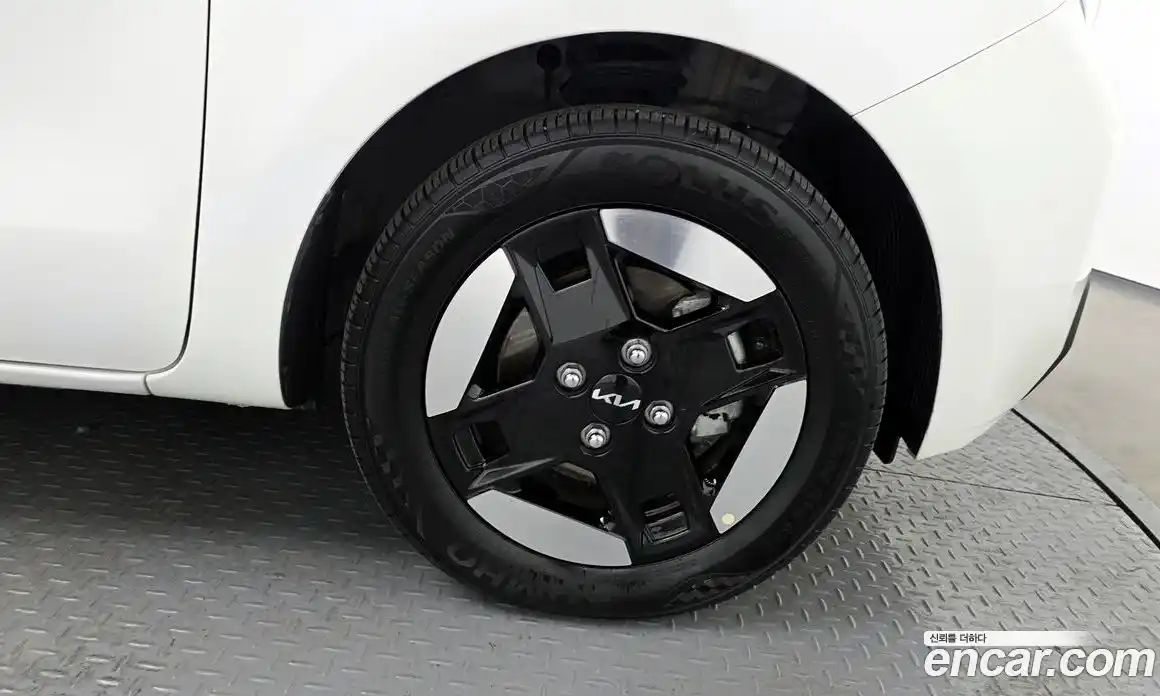 Kia Ray 2024 0.1 Автомат в Москве № 887452, фото 5