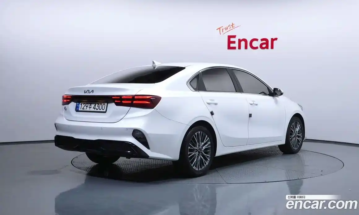 Kia K3 2021 1.6 Автомат в Москве № 888185, фото 2