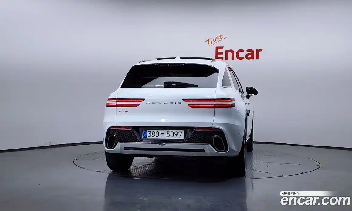 Genesis GV70 2023 2.5 Автомат в Москве № 888499, фото 4