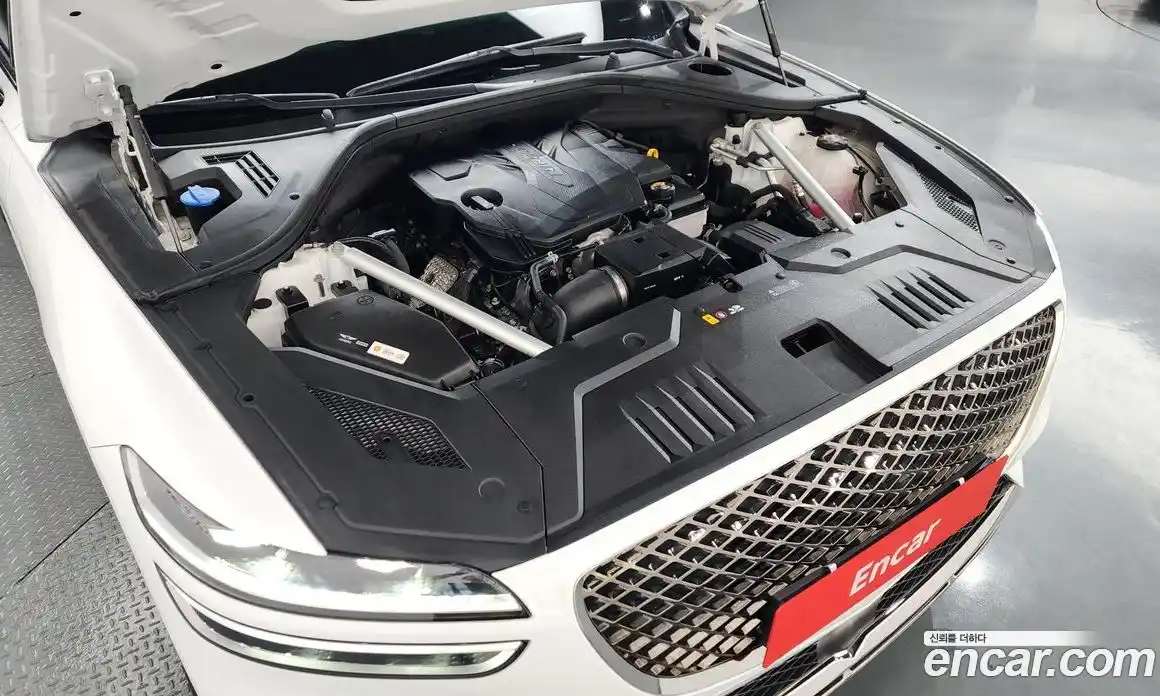 Genesis GV70 2023 2.5 Автомат в Москве № 888499, фото 6