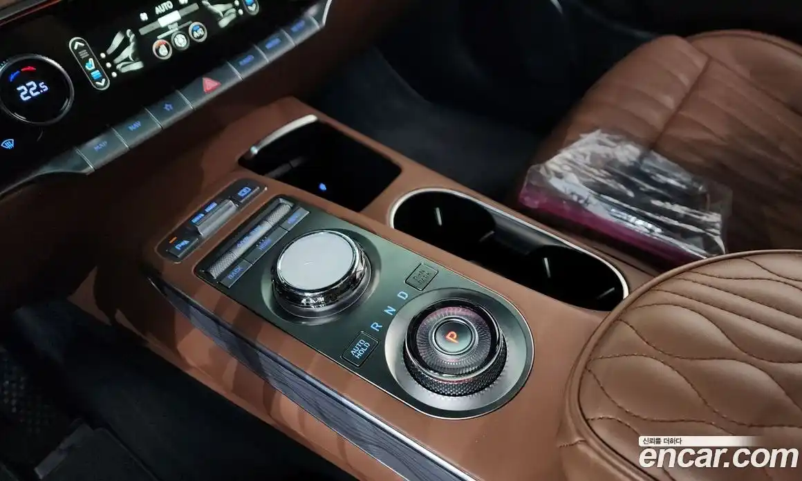 Genesis GV70 2023 2.5 Автомат в Москве № 888499, фото 9