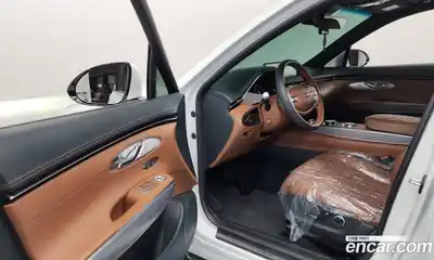 Genesis GV70 2023 2.5 Автомат в Москве № 888499, миниатюра 10