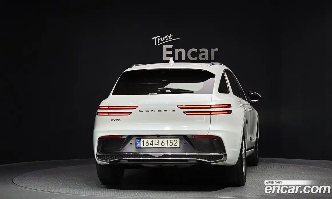 Genesis GV70 2024 2.5 Автомат в Москве № 888595, фото 4