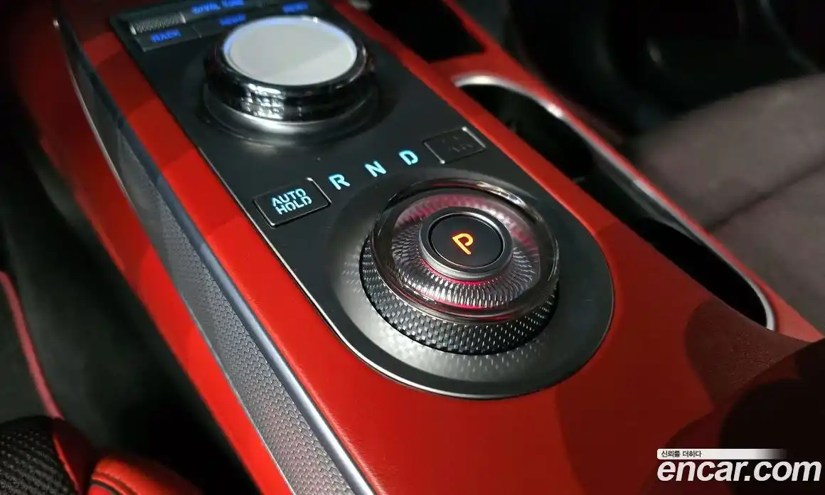 Genesis GV70 2021 2.5 Автомат в Москве № 888669, фото 9