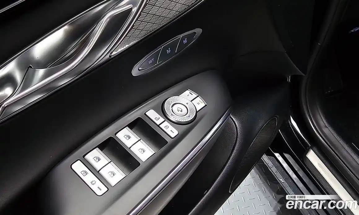 Genesis GV70 2022 0.1 Автомат в Москве № 888765, фото 18