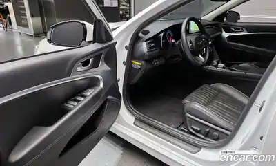 Genesis G70 2020 2.0 Классический в Москве № 888852, миниатюра 11