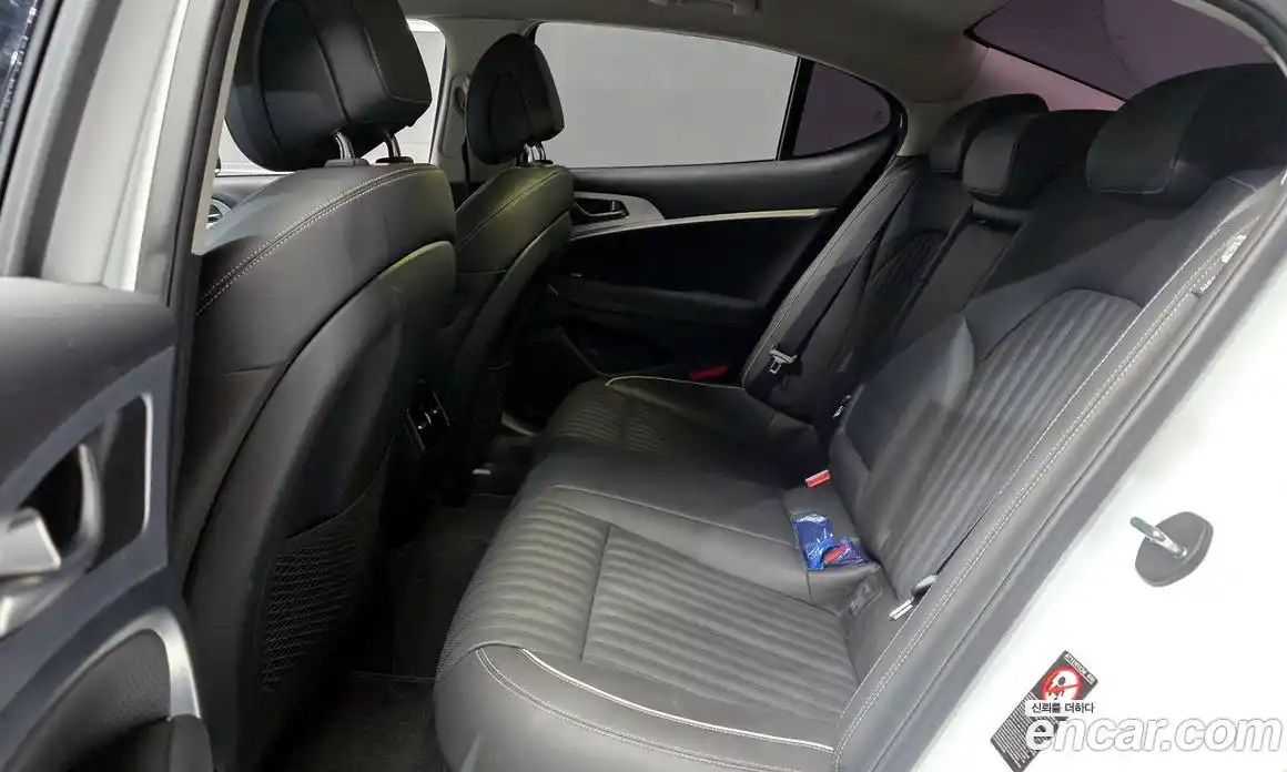 Genesis G70 2020 2.0 Классический в Москве № 888852, фото 12