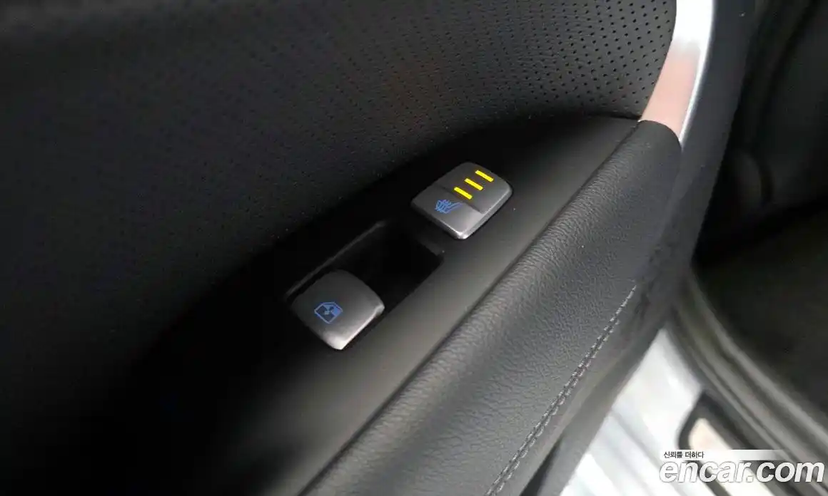 Genesis G70 2020 2.0 Классический в Москве № 888852, фото 19