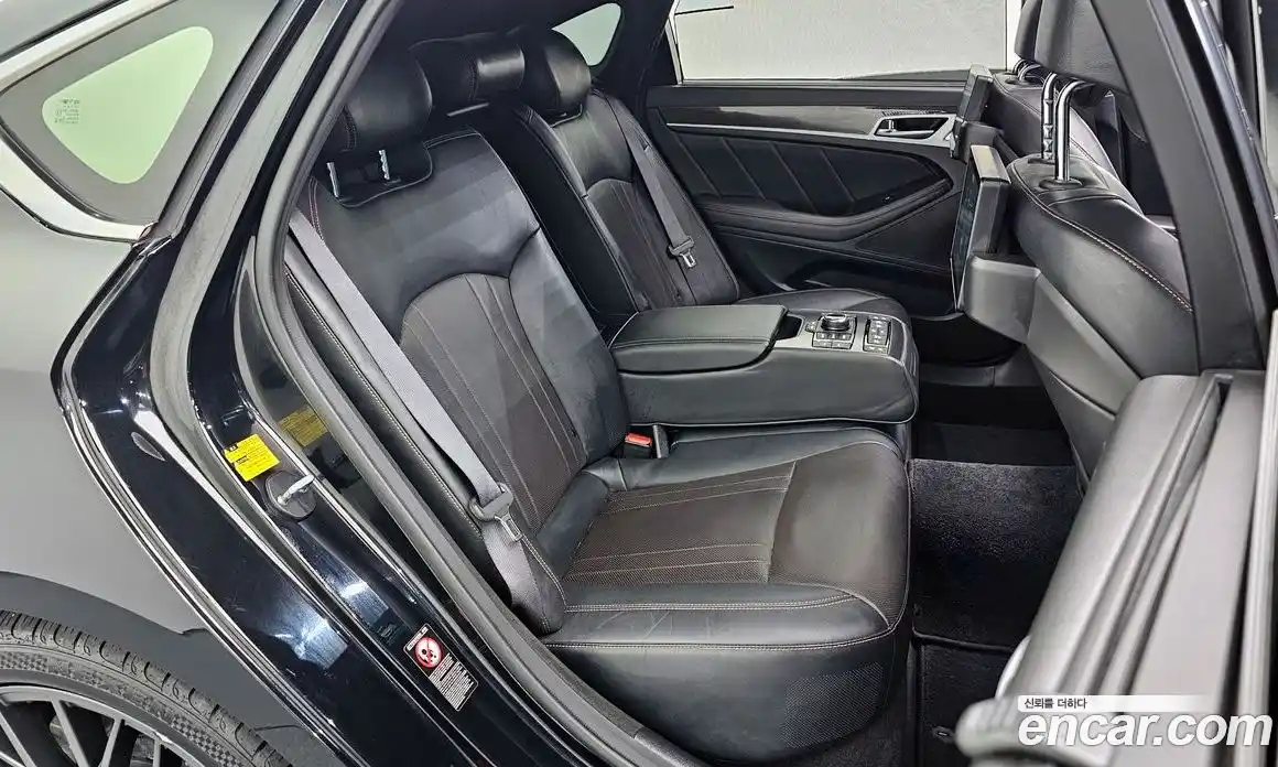 Genesis G80 2016 3.3 Автомат в Москве № 888903, фото 12