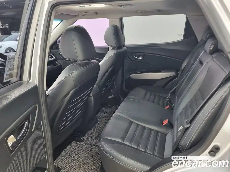 SsangYong TIBOLI 2015 1.6 Автомат в Москве № 889644, фото 17