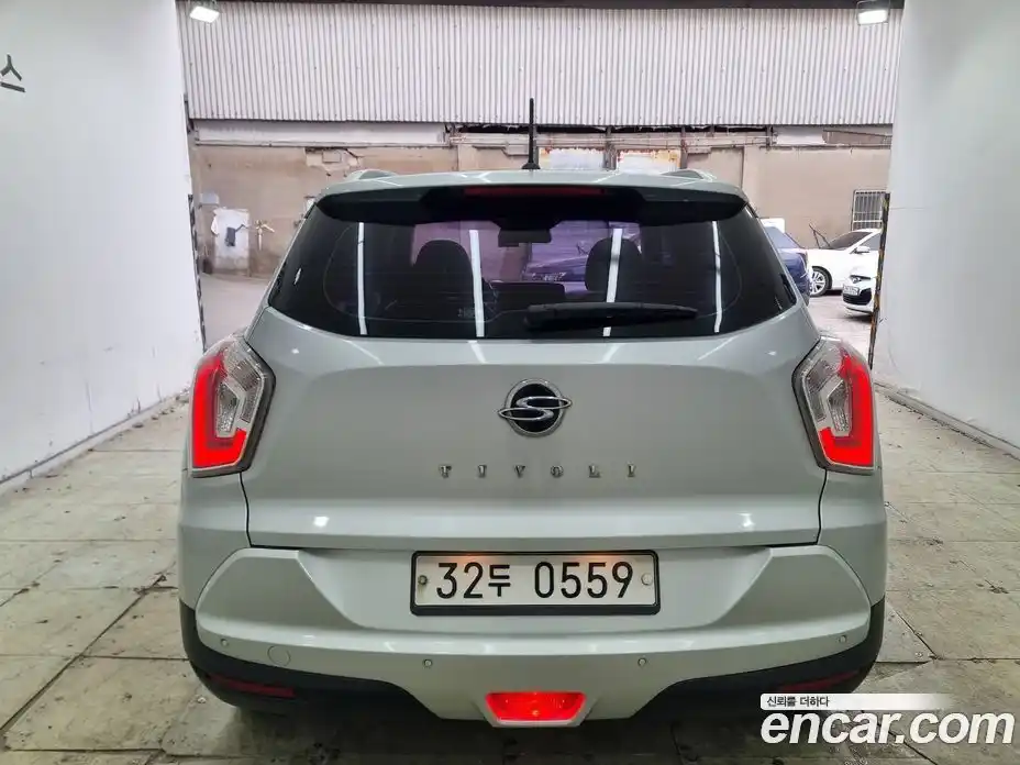 SsangYong TIBOLI 2015 1.6 Автомат в Москве № 889644, фото 4