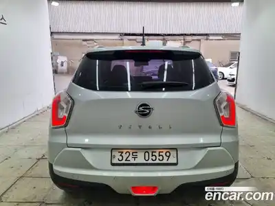 SsangYong TIBOLI 2015 1.6 Автомат в Москве № 889644, миниатюра 4