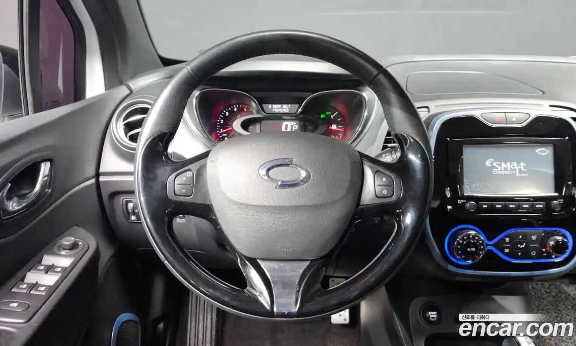 Renault QM3 2017 1.5 Автомат в Москве № 889649, фото 14