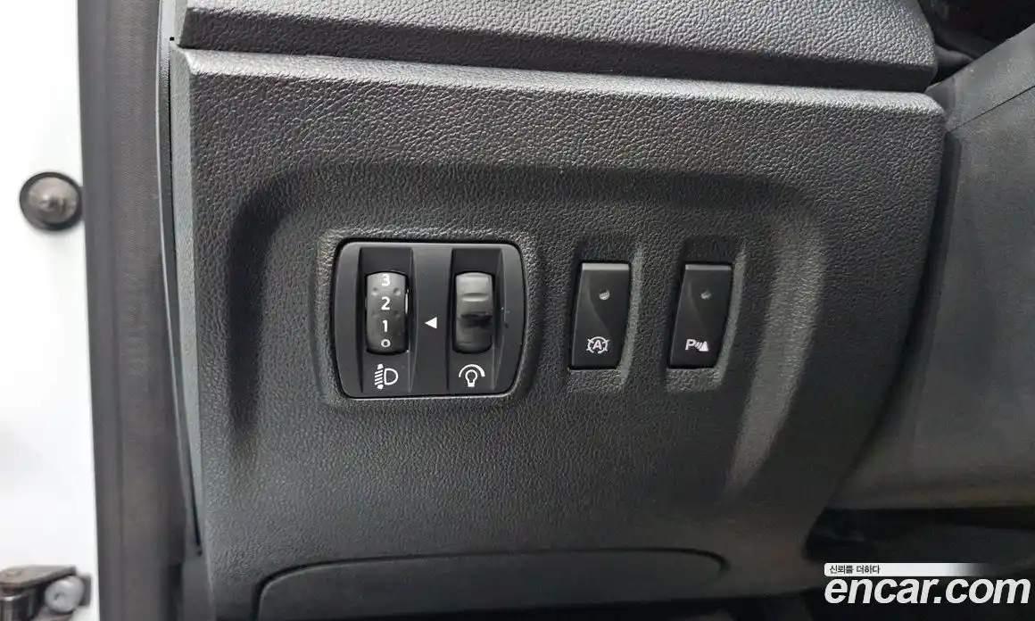 Renault QM3 2017 1.5 Автомат в Москве № 889649, фото 19