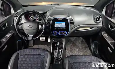 Renault QM3 2017 1.5 Автомат в Москве № 889649, миниатюра 7