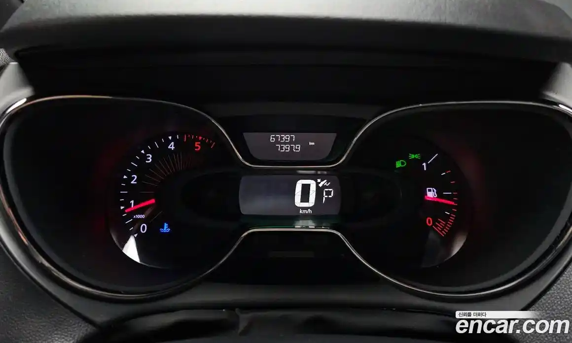 Renault QM3 2017 1.5 Автомат в Москве № 889649, фото 8