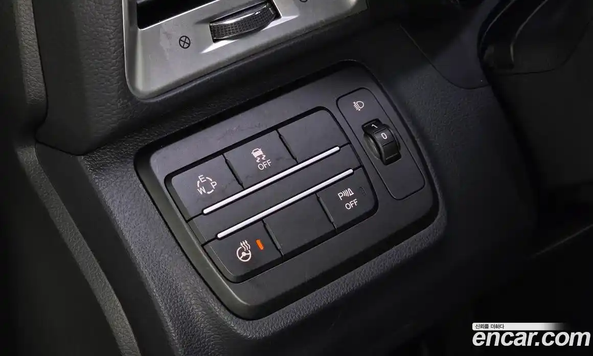 SsangYong TIBOLI 2015 1.6 Автомат в Москве № 889702, фото 16