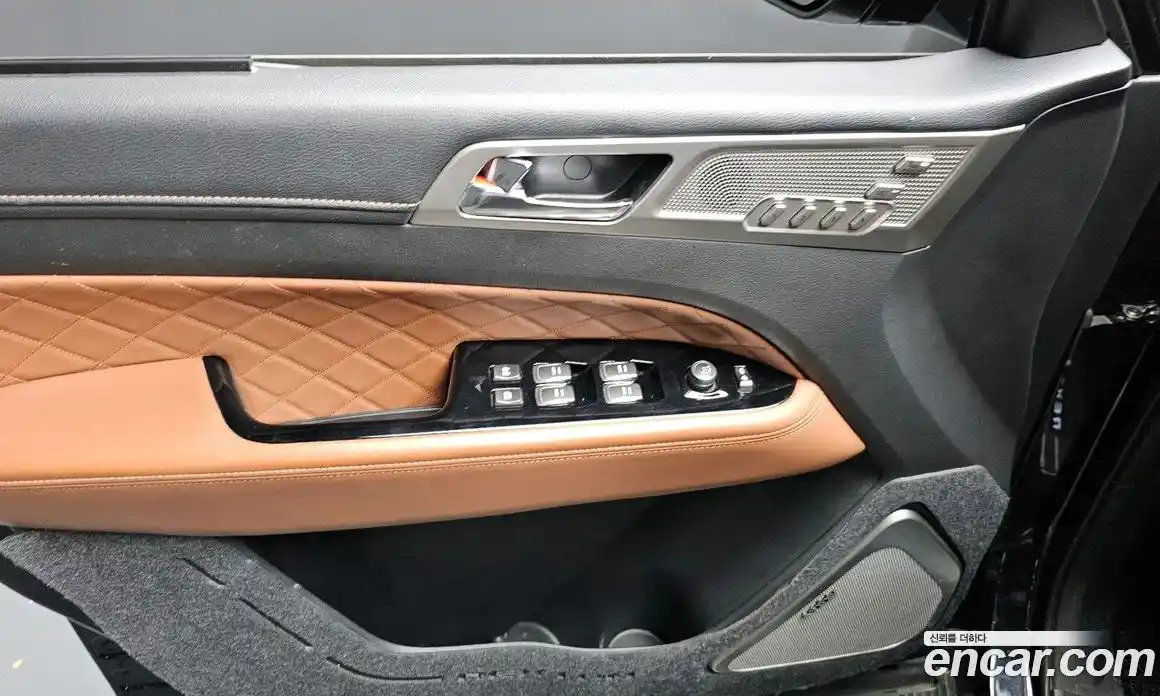 SsangYong Rexton 2017 2.2 Автомат в Москве № 889927, фото 17