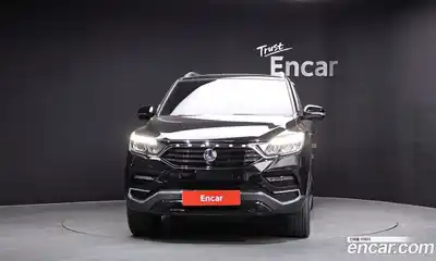 SsangYong Rexton 2017 2.2 Автомат в Москве № 889927, миниатюра 3