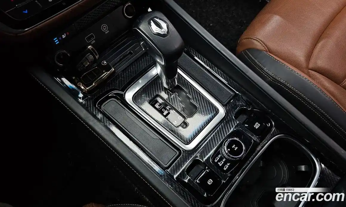 SsangYong Rexton 2017 2.2 Автомат в Москве № 889927, фото 9