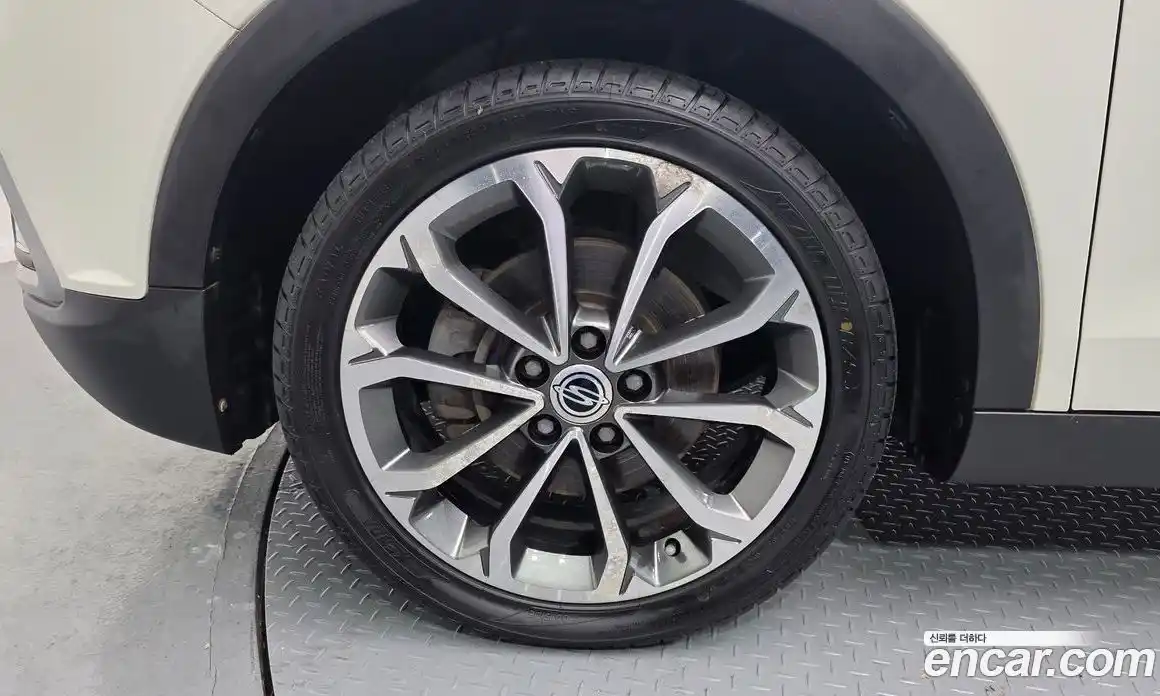 SsangYong TIBOLI 2017 1.6 Автомат в Москве № 889984, фото 5