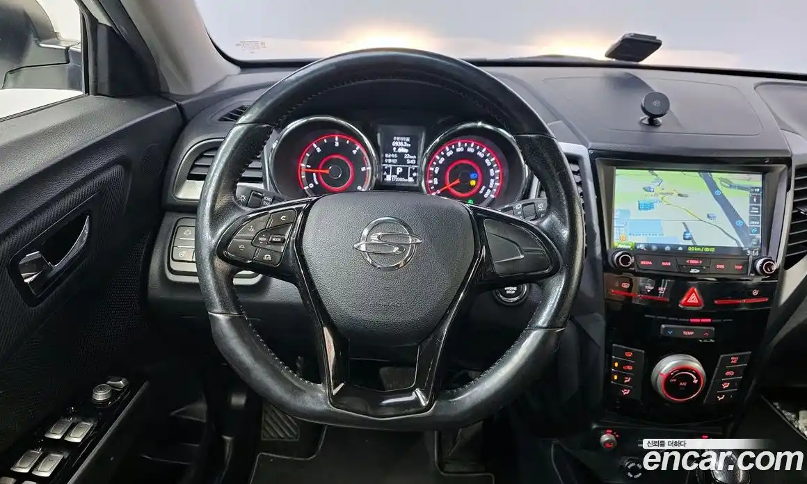SsangYong TIBOLI 2017 1.6 гидро в Москве № 890120, фото 13