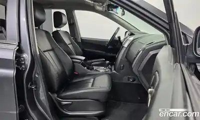 SsangYong Korando 2017 2.2 Автомат в Москве № 890168, миниатюра 11