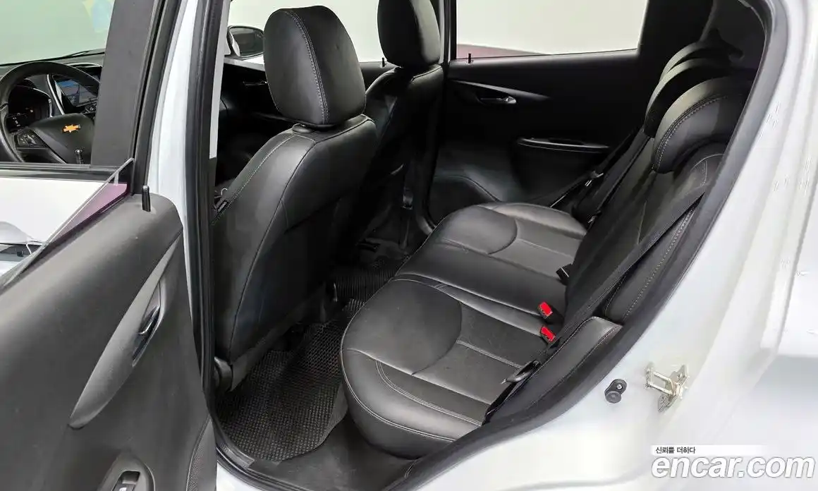 Chevrolet Spark 2016 1.0 Автомат в Москве № 890695, фото 13