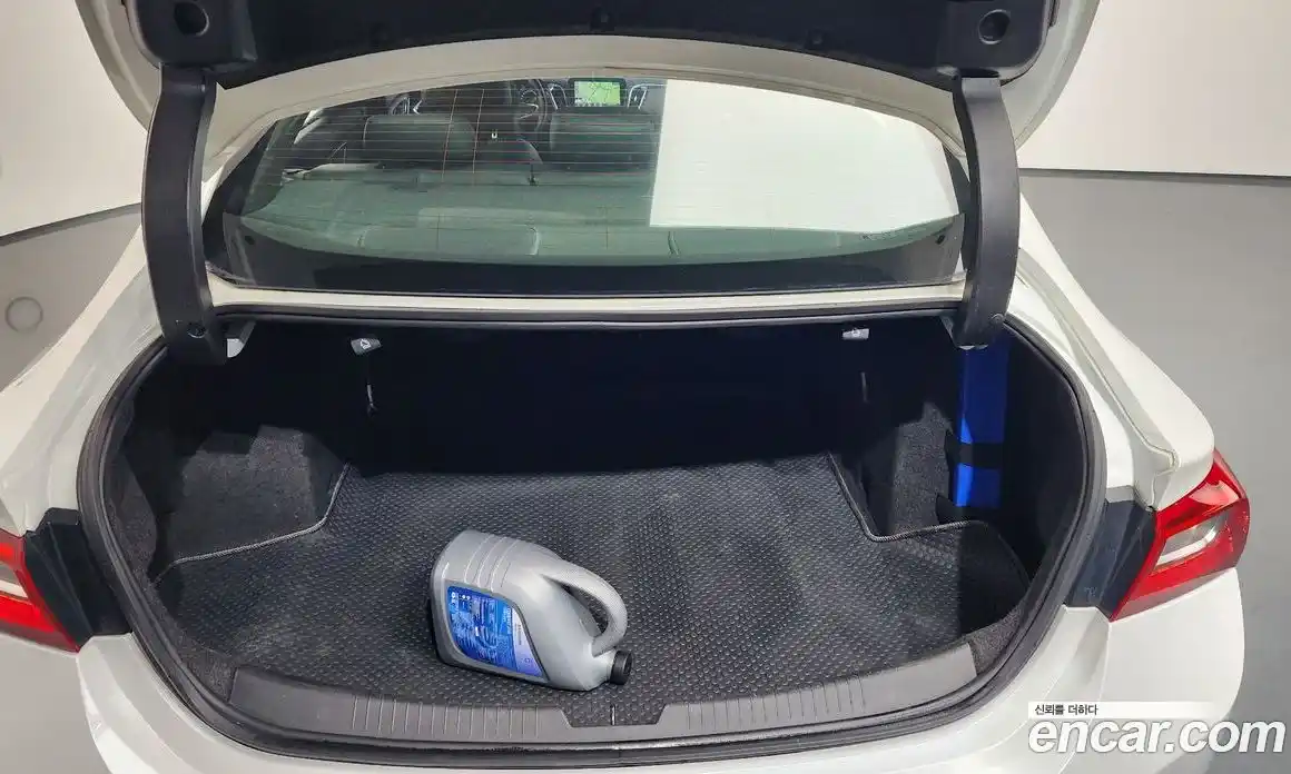 Chevrolet Malibu 2016 2.0 Автомат в Москве № 891276, фото 20