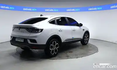Renault Arkana 2025 1.6 Автомат в Москве № 891642, миниатюра 4