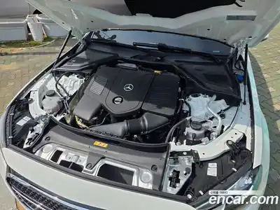 Mercedes-Benz E-Class 2025 2.0 Автомат в Москве № 892428, миниатюра 6