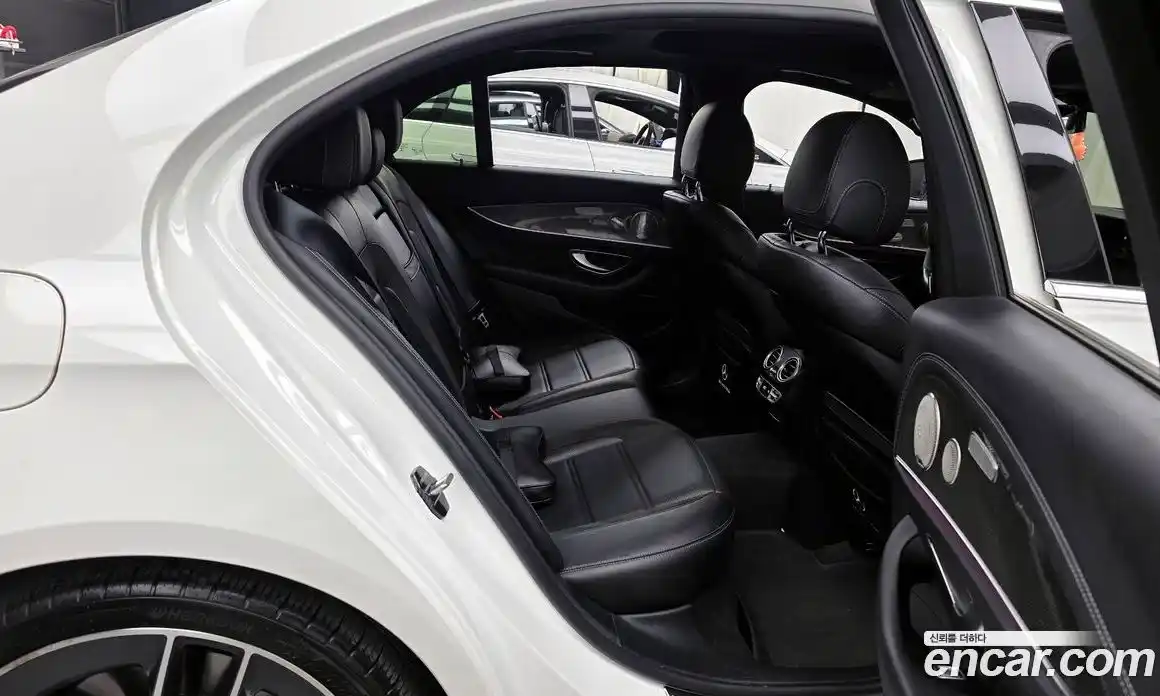 Mercedes-Benz E-Class 2021 3.0 Автомат в Москве № 893092, фото 12