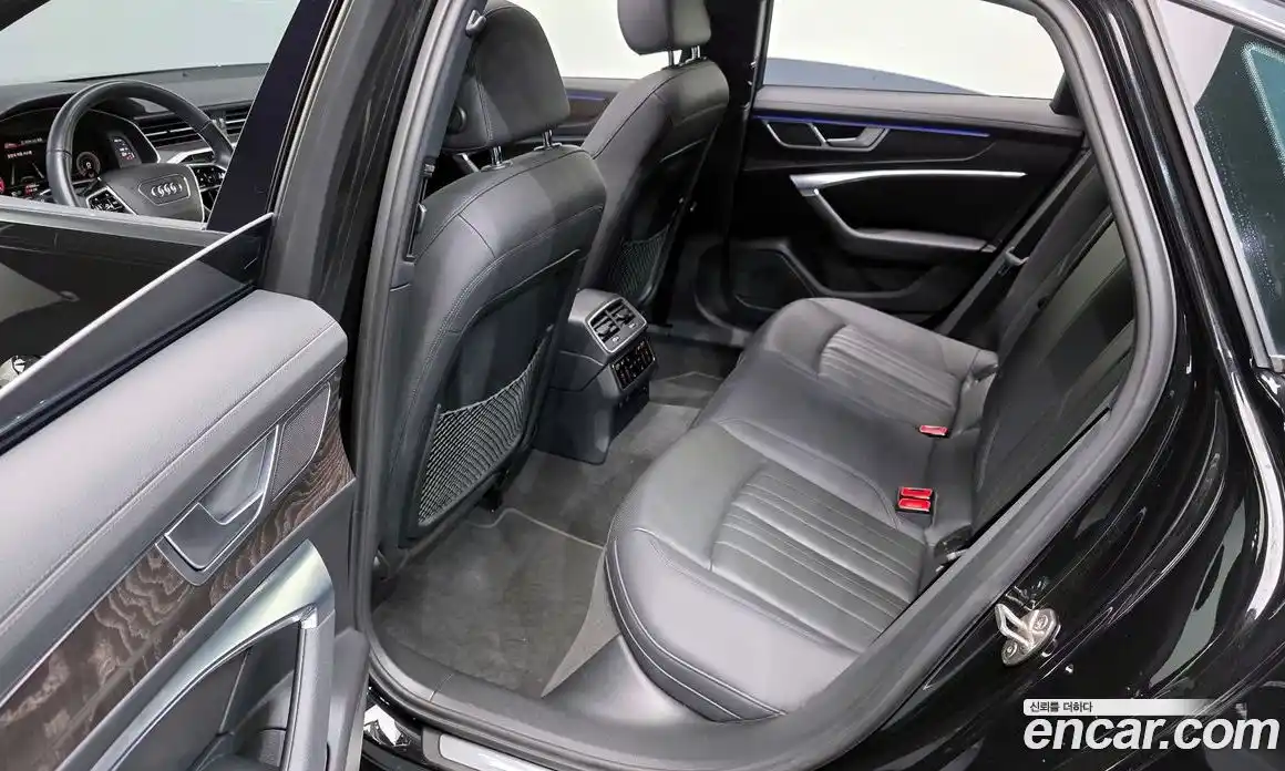 Audi A6 2021 2.0 Автомат в Москве № 893809, фото 12