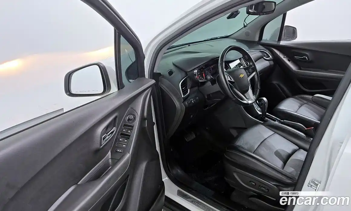 Chevrolet Trax 2018 1.4 гидро в Москве № 104273, фото 10