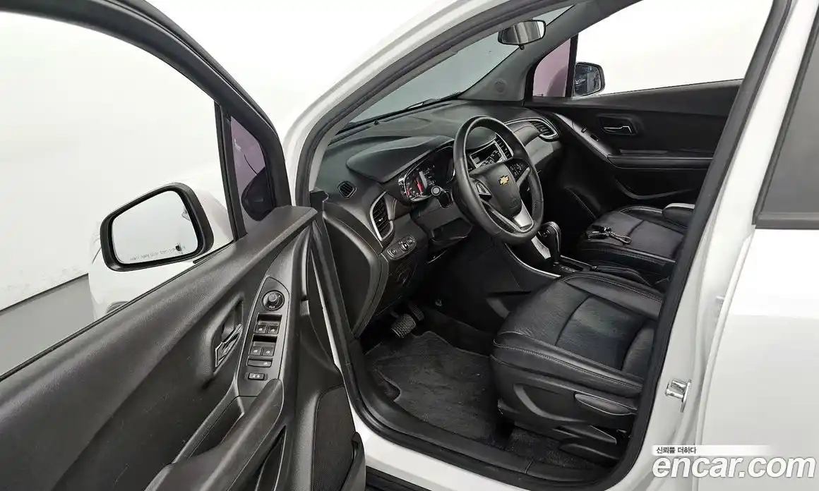 Chevrolet Trax 2020 1.4 гидро в Москве № 41459, фото 10