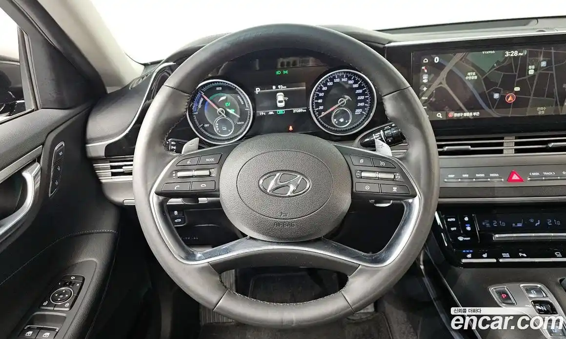 Hyundai Grandeur 2020 2.4 Автомат в Москве № 854359, фото 13