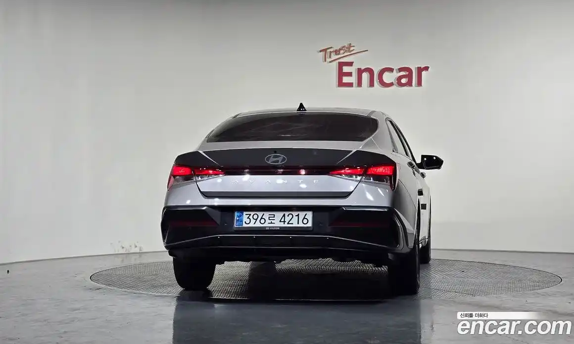 Hyundai Avante 2023 1.6 Автомат в Москве № 854402, фото 4