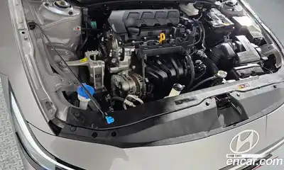 Hyundai Avante 2023 1.6 Автомат в Москве № 854402, миниатюра 6