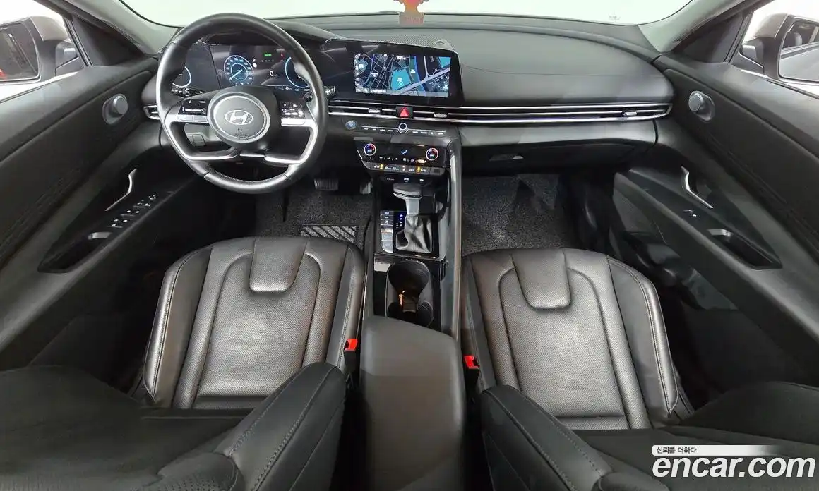 Hyundai Avante 2023 1.6 Автомат в Москве № 854402, фото 7