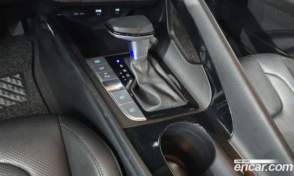 Hyundai Avante 2023 1.6 Автомат в Москве № 854402, фото 9