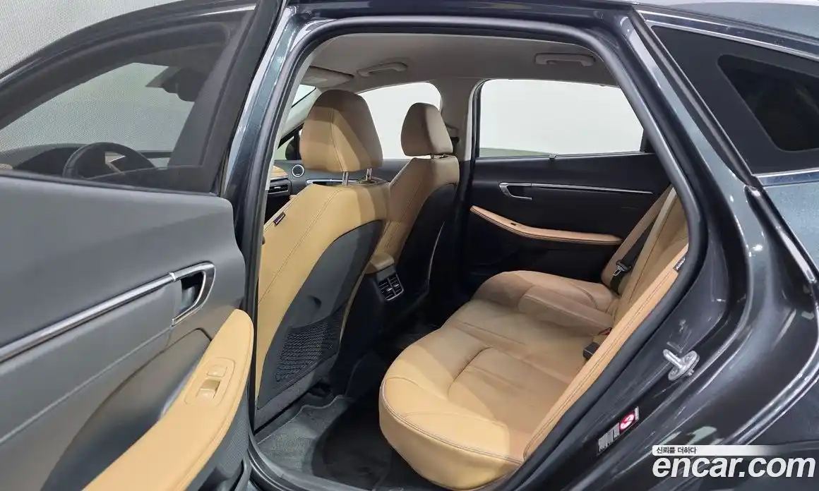 Hyundai Sonata 2023 2.0 Автомат в Москве № 854639, фото 12