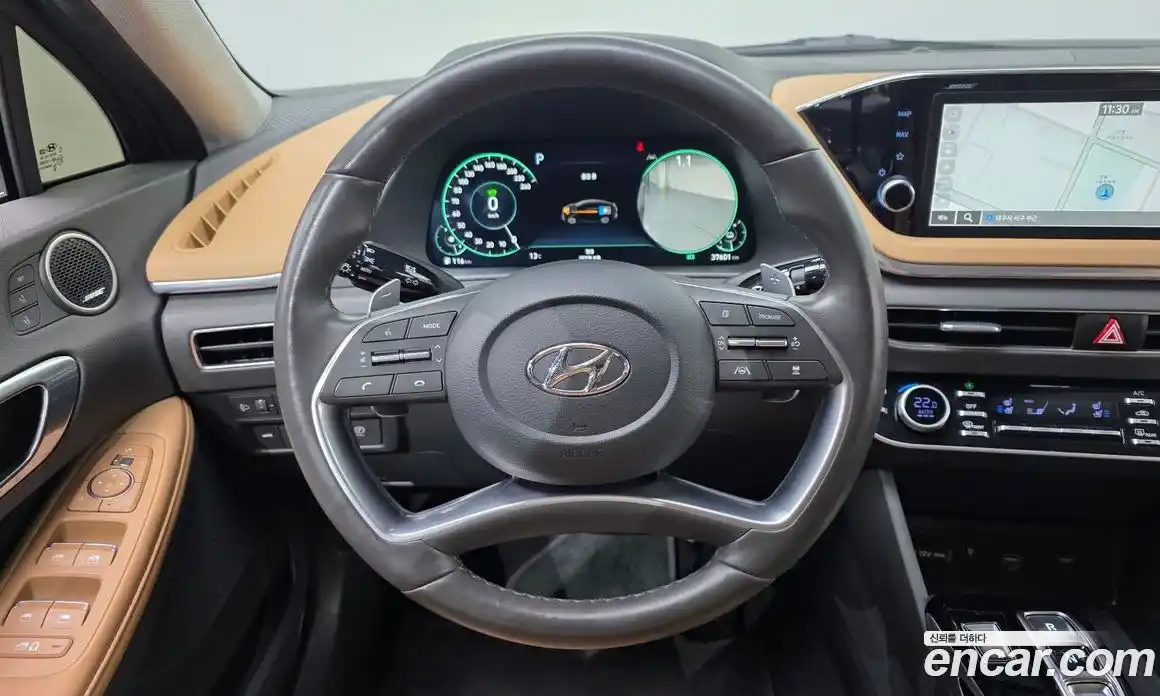 Hyundai Sonata 2023 2.0 Автомат в Москве № 854639, фото 13