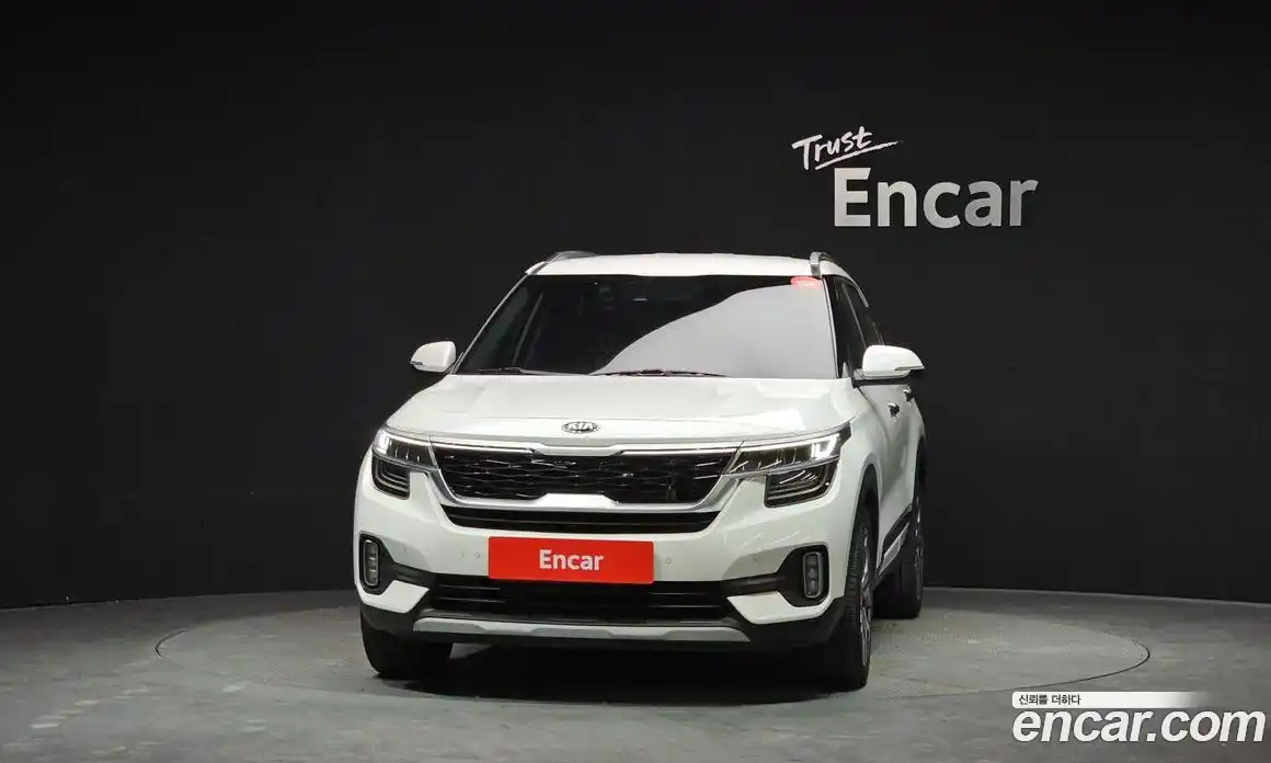 Kia Seltos 2021 1.6 Автомат в Москве № 854958, фото 3