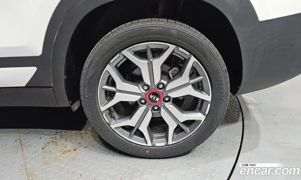 Kia Seltos 2021 1.6 Автомат в Москве № 854958, фото 5