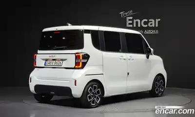 Kia Ray 2023 1.0 Автомат в Москве № 855321, миниатюра 2