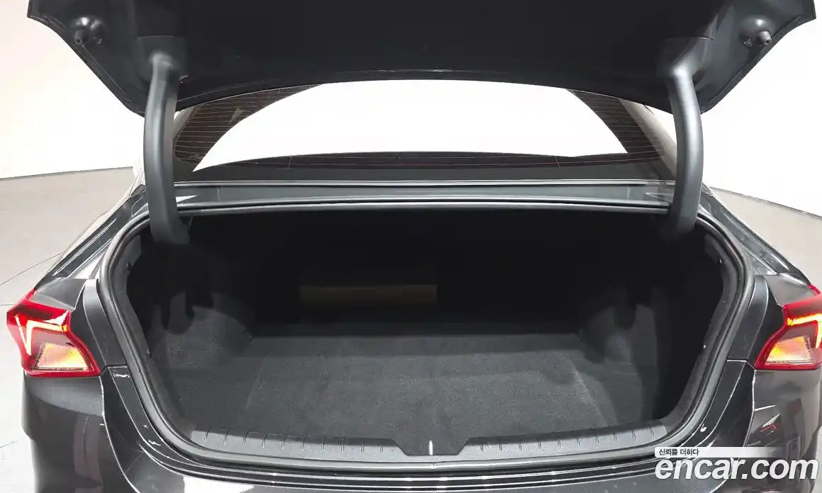 Kia K5 2021 1.6 Автомат в Москве № 855335, фото 19